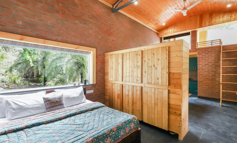 01 BEDROOM SUITE