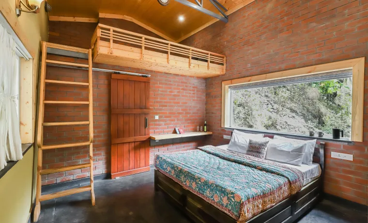 01 BEDROOM SUITE