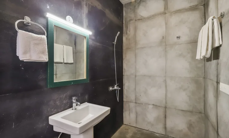 01 BEDROOM SUITE
