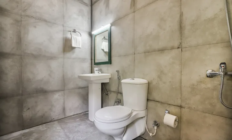 01 BEDROOM SUITE