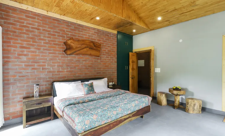02 BEDROOM COTTAGE