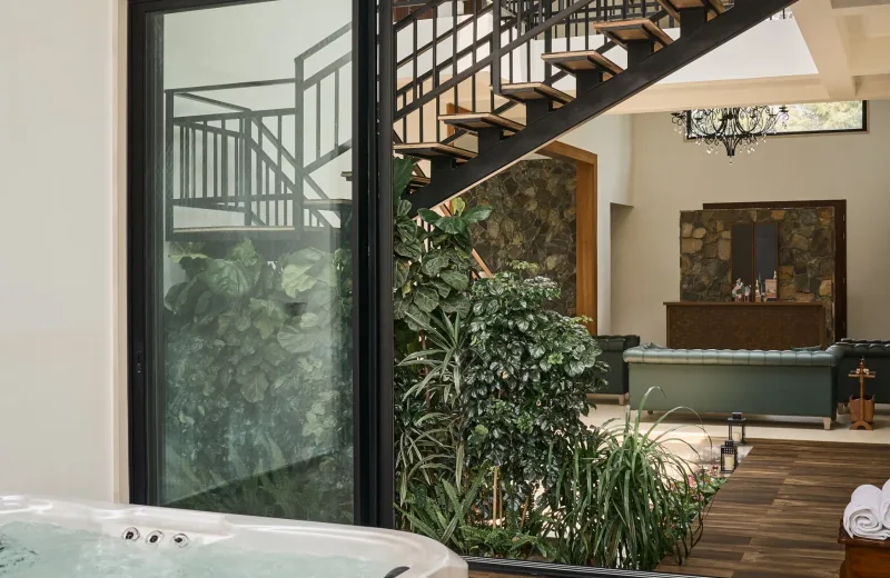HUSHSTAY X WINDERMERE BUNGALOW — photo 28 of 36