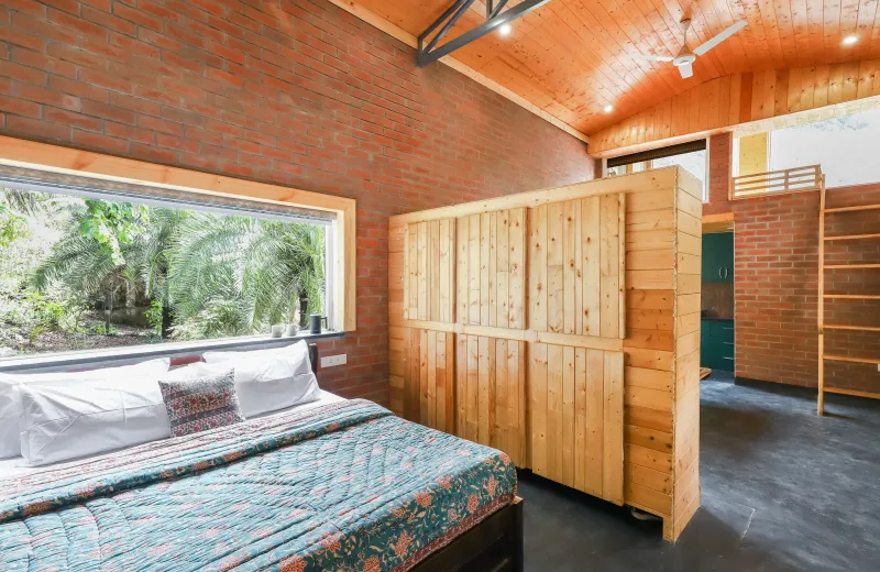 HUSHSTAY X KIPLING TRAIL COTTAGE — photo 14 of 21
