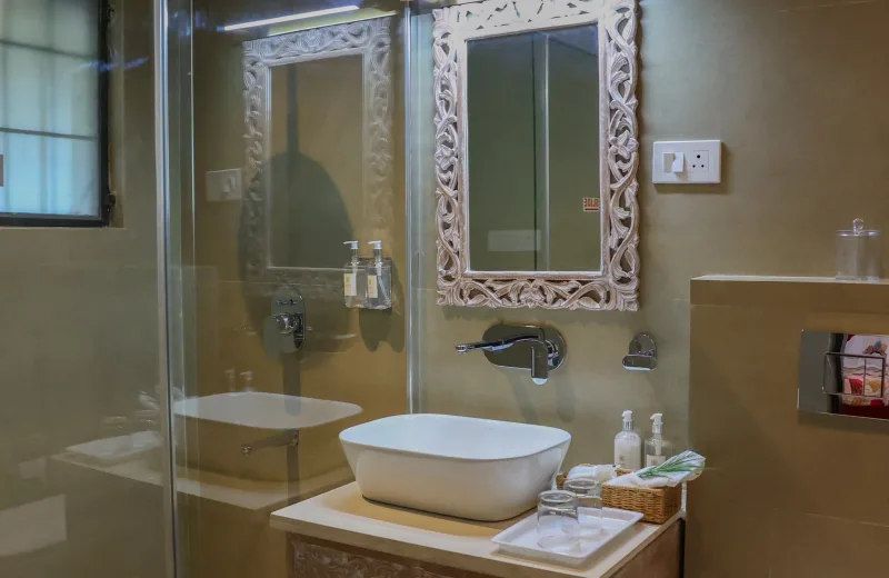 HUSHSTAY X BAREFOOT HOUSE — photo 12 of 25