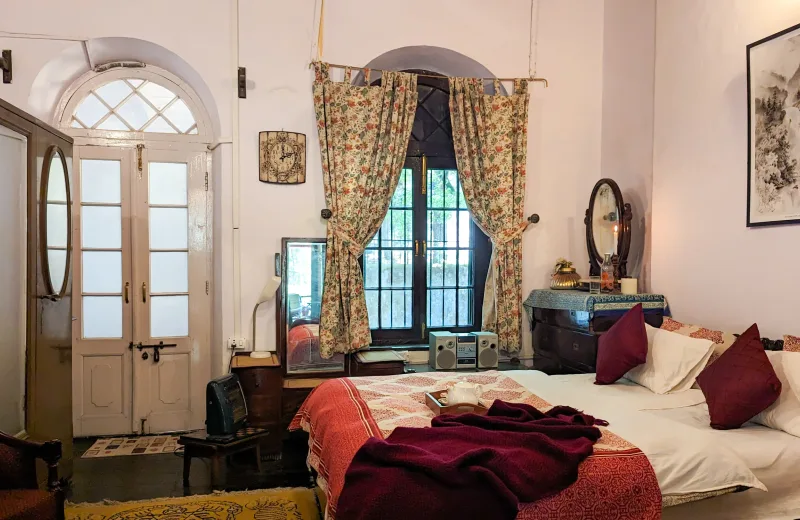 HUSHSTAY X GURNEY HOUSE — photo 1 of 12