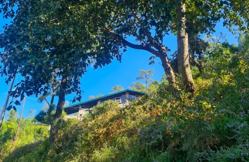 HUSHSTAY X HOUSE ON THE SLOPE — photo 21 of 54