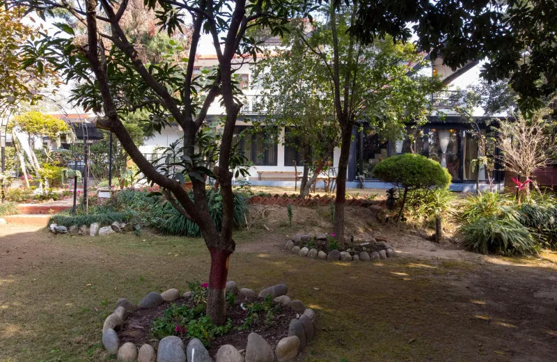 HUSHSTAY X BAREFOOT HOUSE — photo 9 of 49