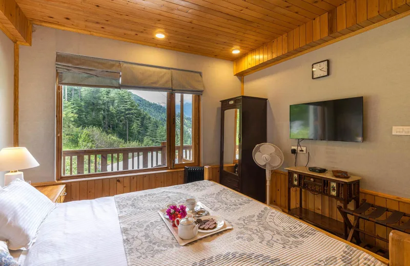 HUSHSTAY X WISTERIA HOUSE — photo 59 of 74