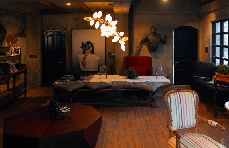 HUSHSTAY X THE CHEESE COTTAGE — photo 26 of 41