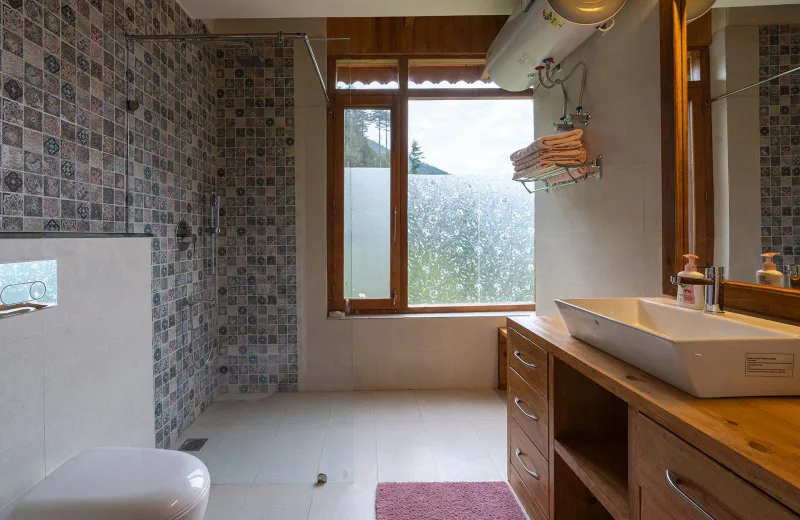 HUSHSTAY X WISTERIA HOUSE — photo 5 of 16
