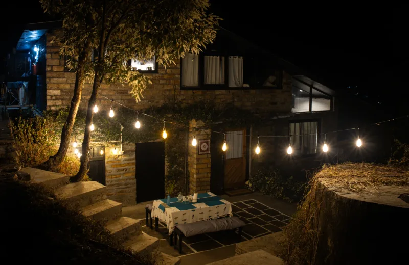 HUSHSTAY X HOUSE ON THE SLOPE — photo 34 of 54