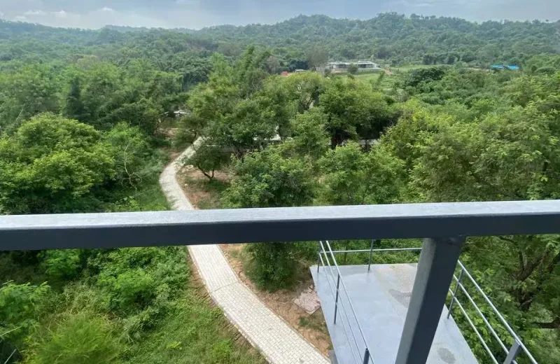 HUSHSTAY X WALDEN LIVING — photo 8 of 32