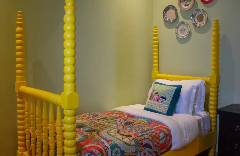 HUSHSTAY X BAREFOOT HOUSE — photo 2 of 25