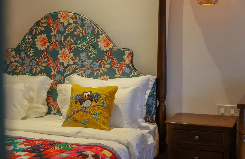 HUSHSTAY X BAREFOOT HOUSE — photo 18 of 25