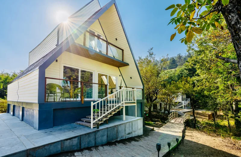 HUSHSTAY X OLIVE CHALET — photo 29 of 29