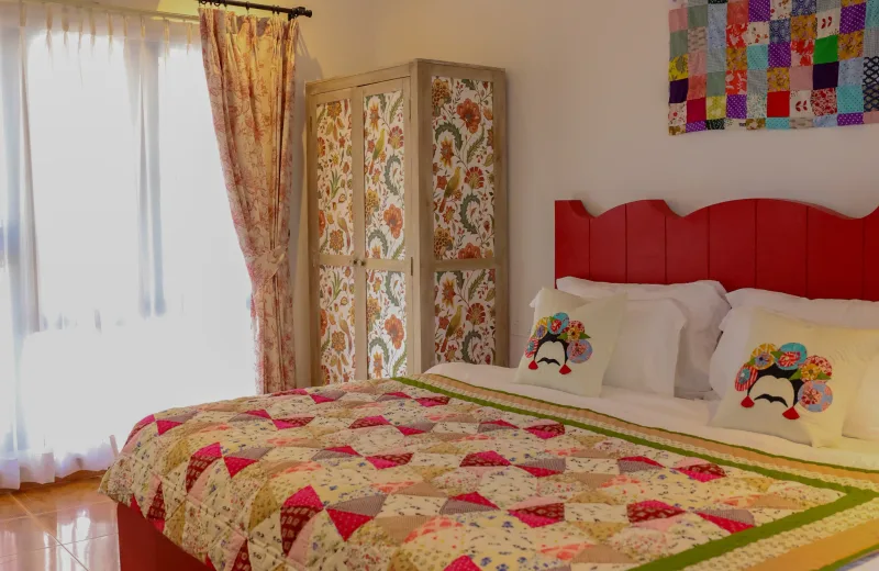HUSHSTAY X BAREFOOT HOUSE — photo 11 of 25