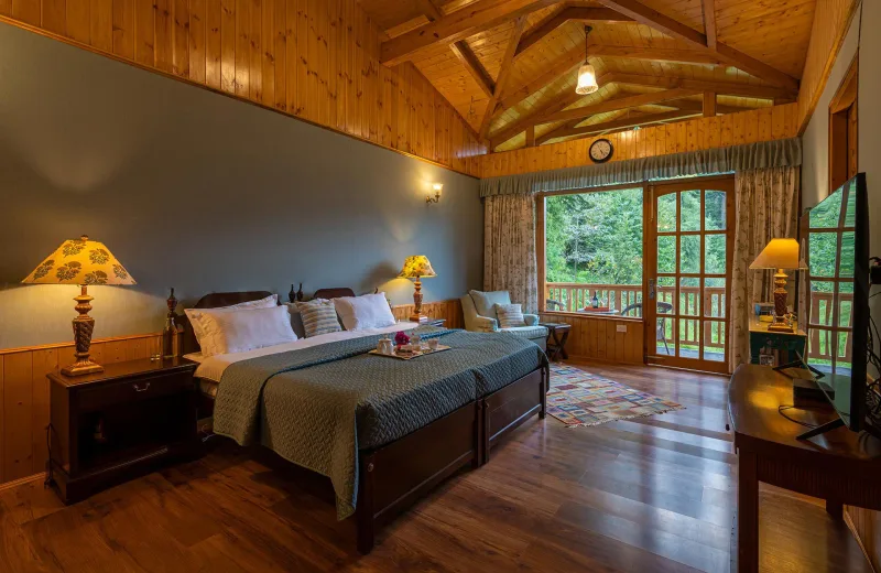 HUSHSTAY X WISTERIA HOUSE — photo 40 of 74