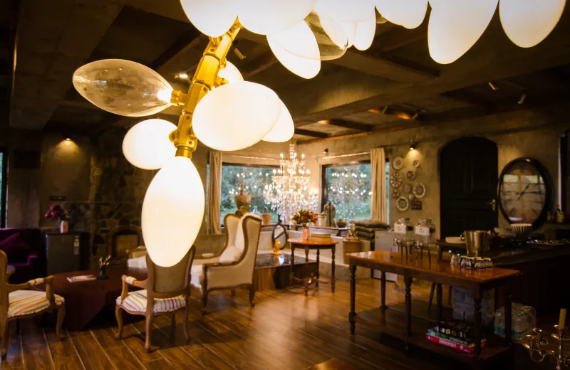 HUSHSTAY X THE CHEESE COTTAGE — photo 11 of 41