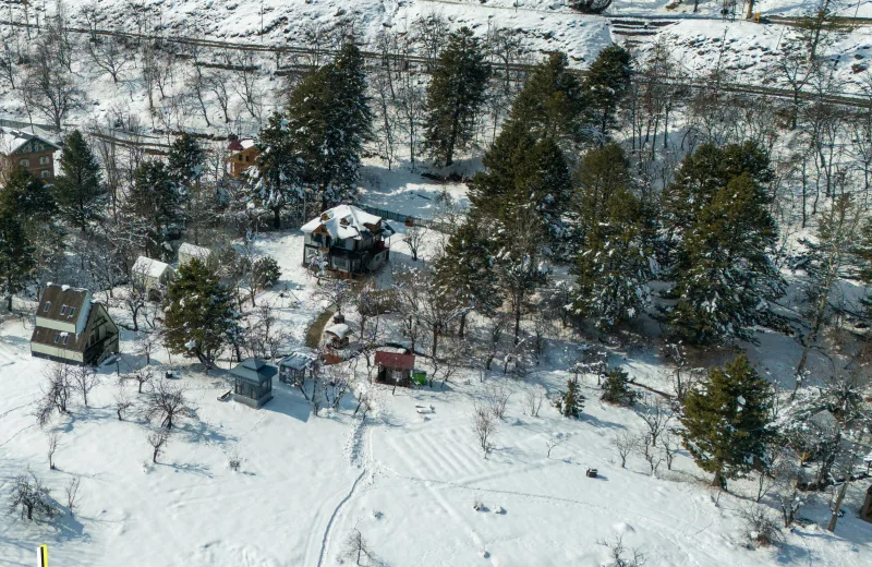 HUSHSTAY X THE CHEESE COTTAGE — photo 2 of 41