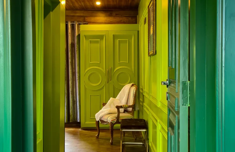 HUSHSTAY X THE CHEESE COTTAGE — photo 3 of 7