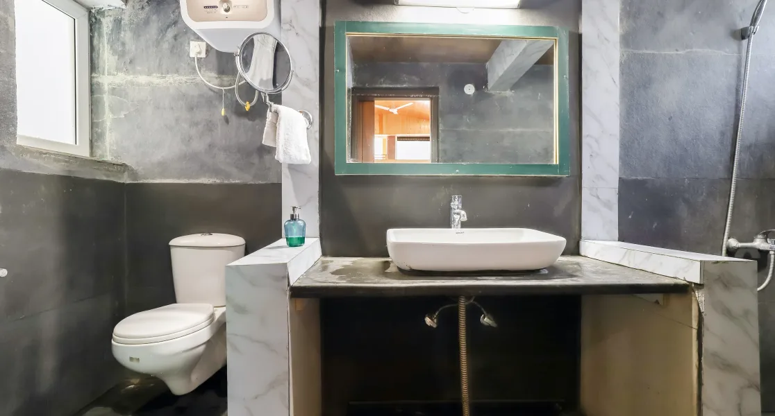 HUSHSTAY X KIPLING TRAIL COTTAGE — photo 17 of 21