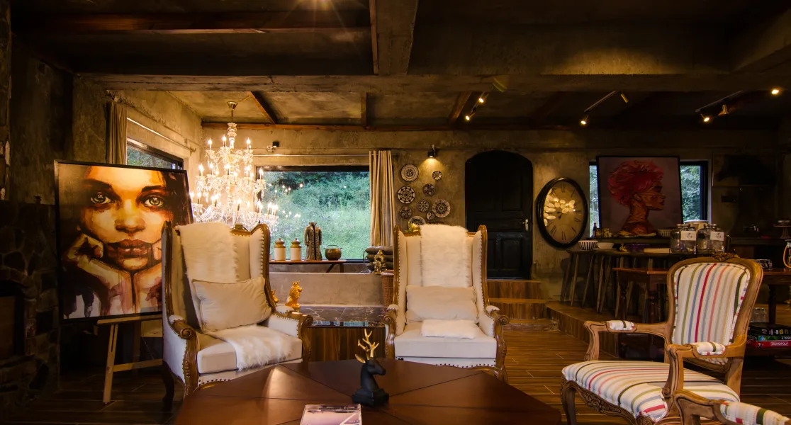HUSHSTAY X THE CHEESE COTTAGE — photo 14 of 41