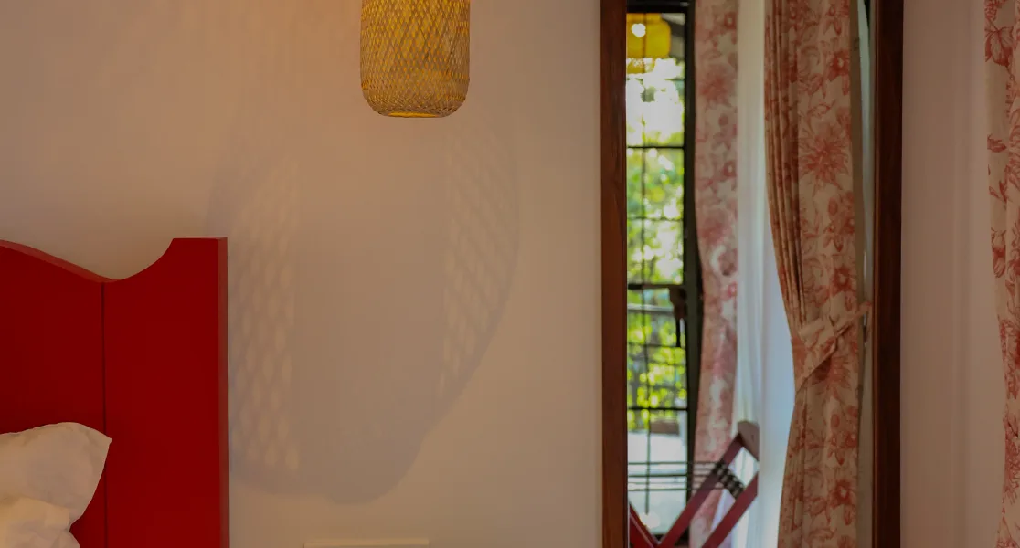 HUSHSTAY X BAREFOOT HOUSE — photo 10 of 25