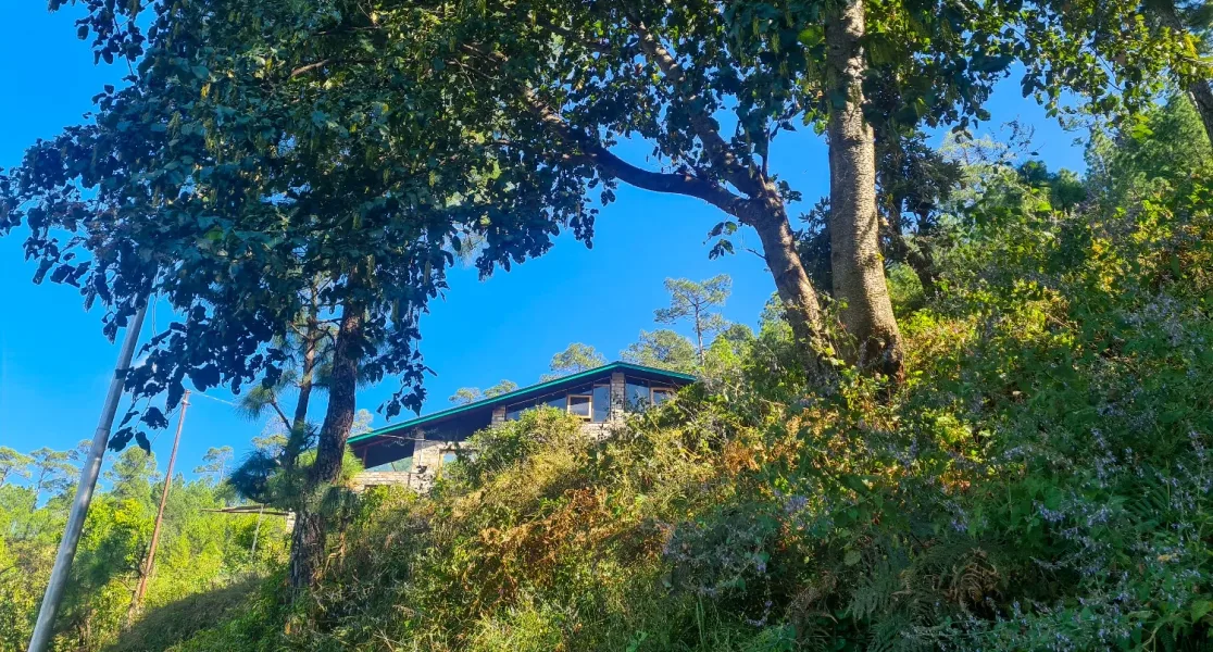 HUSHSTAY X HOUSE ON THE SLOPE — photo 21 of 54