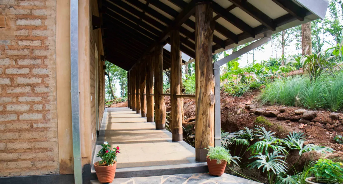 HUSHSTAY X PLENTI HOUSE — photo 5 of 12