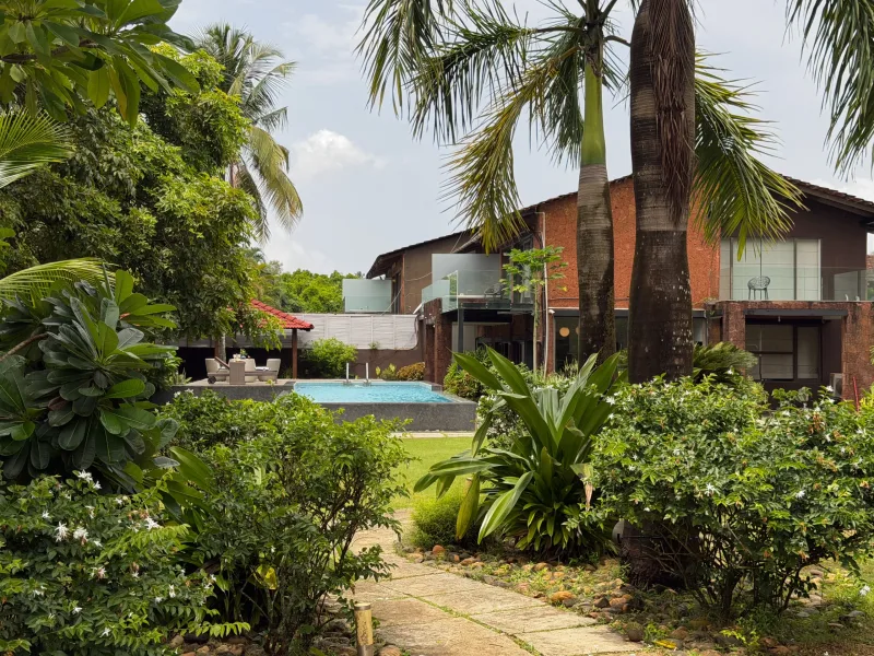 HUSHSTAY X CASA CALMA