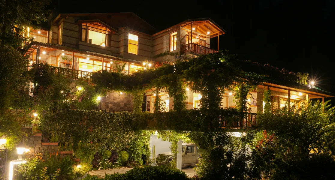 HUSHSTAY X WISTERIA HOUSE — photo 2 of 74