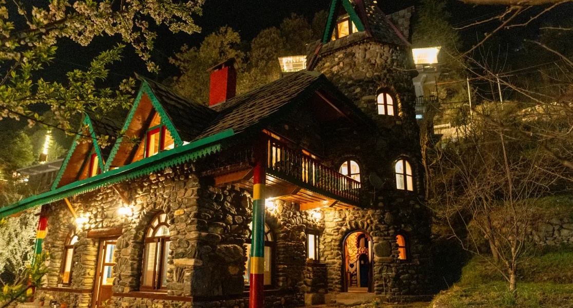 HUSHSTAY X GLENBROOK CASTLE — photo 20 of 42