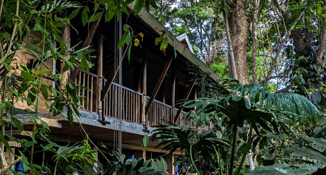 HUSHSTAY X PLENTI HOUSE — photo 15 of 44
