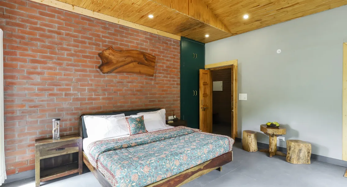 HUSHSTAY X KIPLING TRAIL COTTAGE — photo 5 of 21