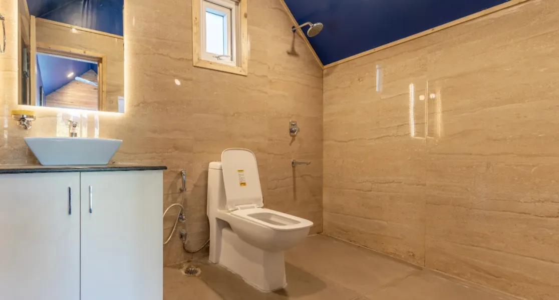 HUSHSTAY X OLIVE CHALET — photo 3 of 7