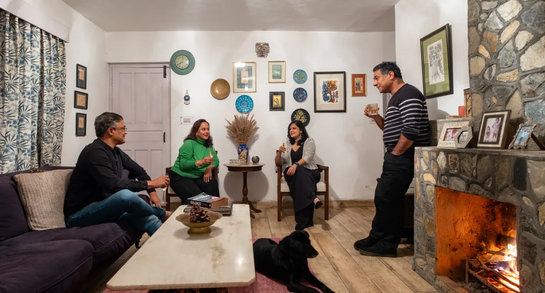 HUSHSTAY X THE WHITE PEAKS — photo 9 of 47