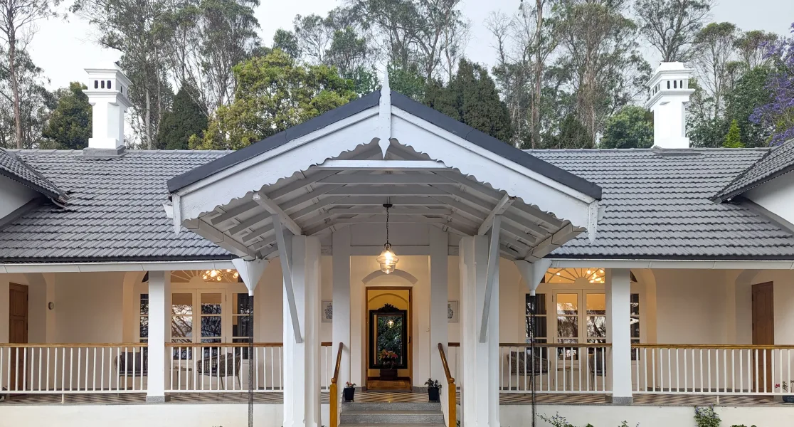 HUSHSTAY X MILFORD ESTATE — photo 27 of 51