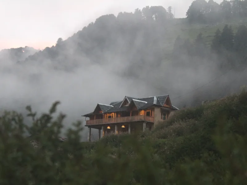 Romantic Escape In India: 7 Dreamy Cabins & Cottages Perfect For Couples