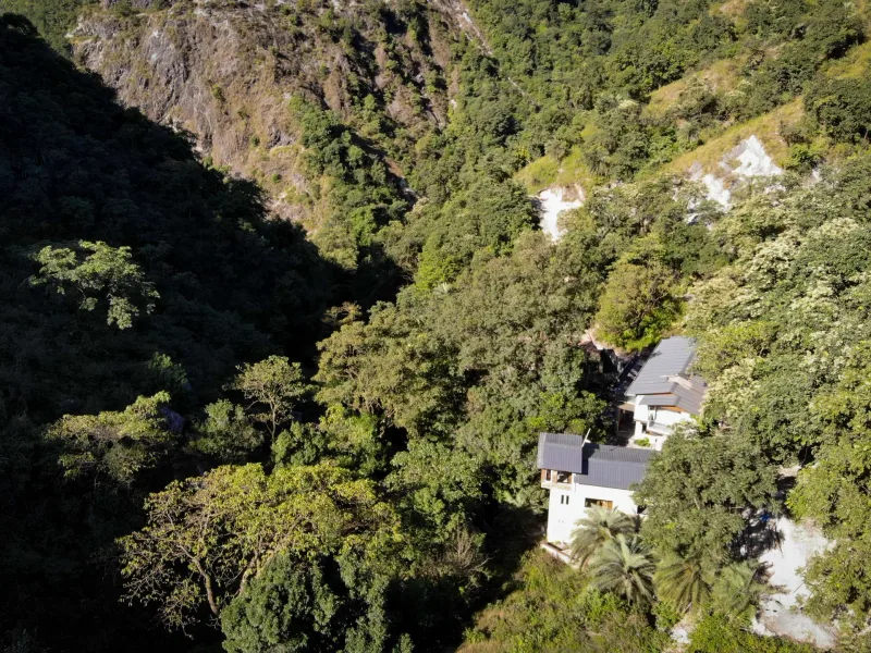 HUSHSTAY X KIPLING TRAIL COTTAGE