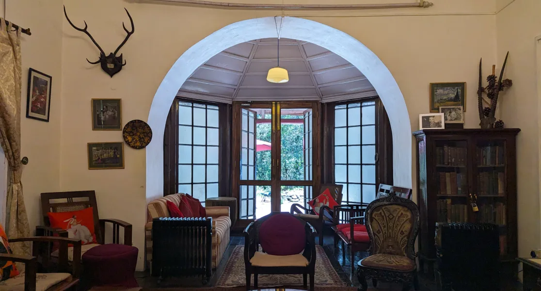 HUSHSTAY X GURNEY HOUSE — photo 12 of 45