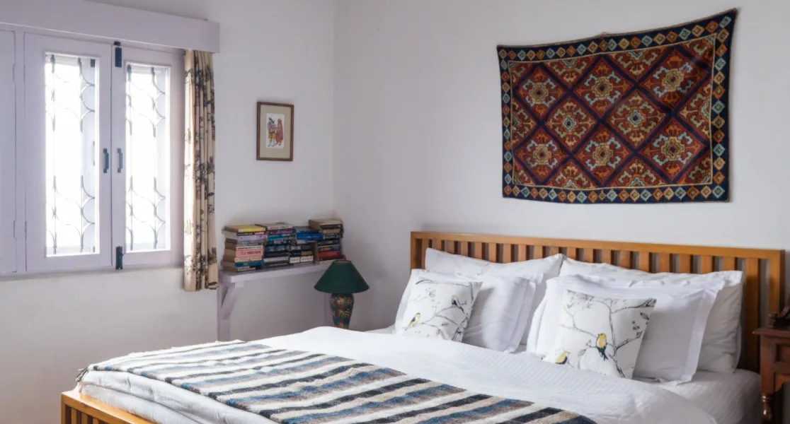 HUSHSTAY X THE WHITE PEAKS — photo 5 of 7