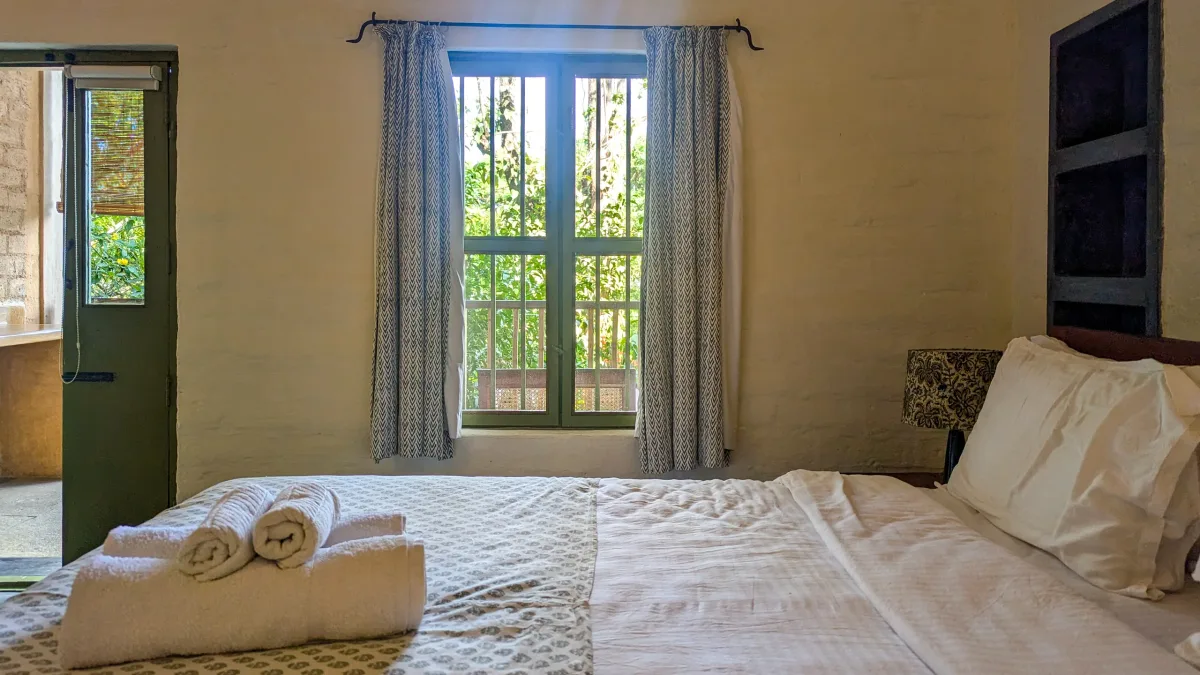 HUSHSTAY X PLENTI HOUSE — photo 1 of 12
